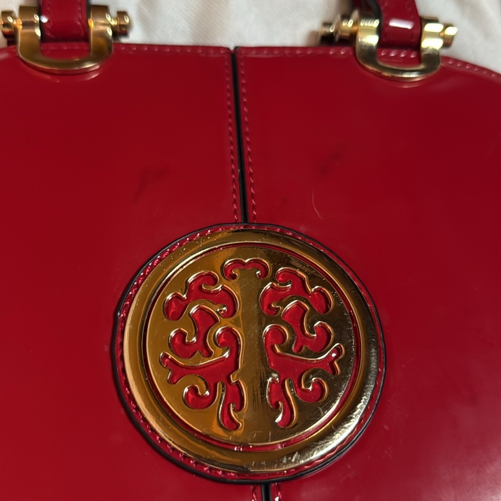 EUC Red Patent leather gold accent Ivanka Trump hand bag - Picture 10 of 12